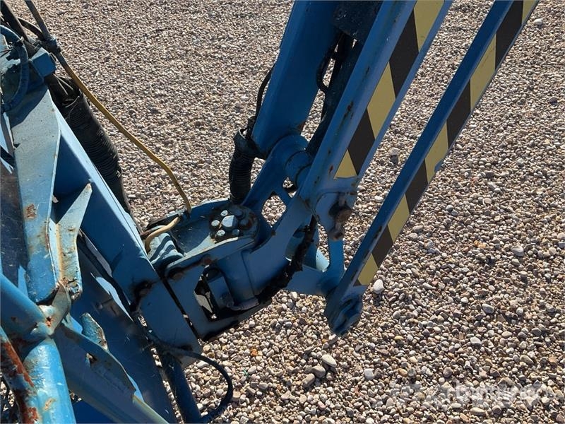 Genie Z34/22 4WD Diesel Articulating Boom Lift Articulated boom lifts