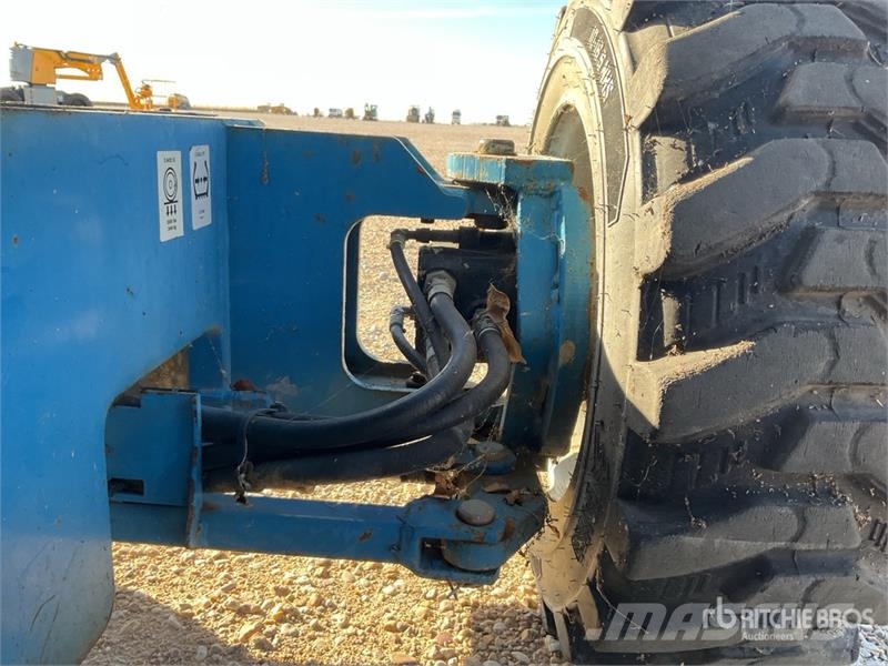 Genie Z34/22 4WD Diesel Articulating Boom Lift Articulated boom lifts