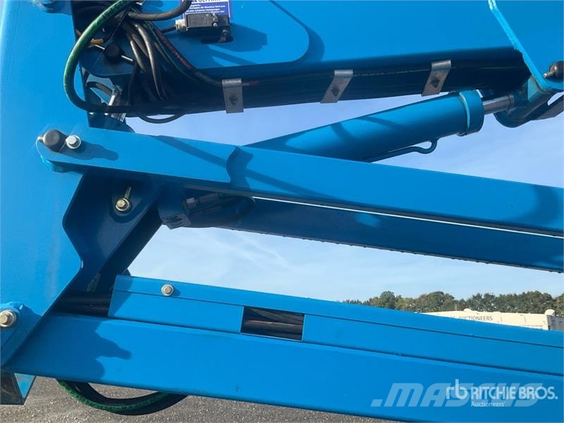Genie Z34/22E 2WD Electric Articulating Boom Lift Nacelles articulées