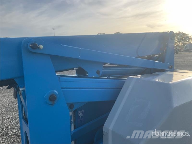 Genie Z34/22E 2WD Electric Articulating Boom Lift Nacelles articulées