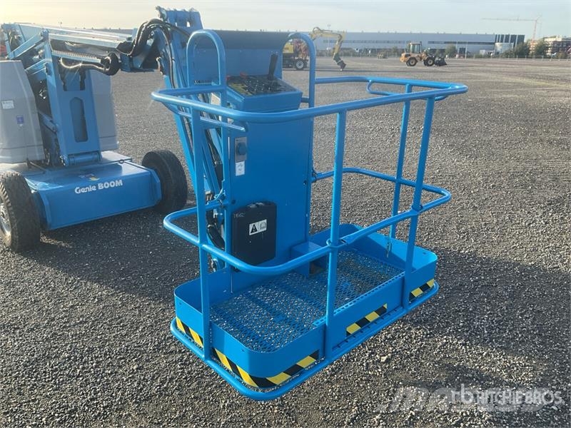 Genie Z34/22E 2WD Electric Articulating Boom Lift Nacelles articulées