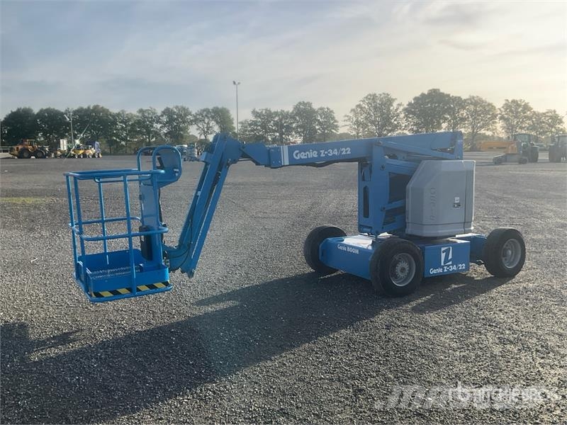 Genie Z34/22E 2WD Electric Articulating Boom Lift Nacelles articulées