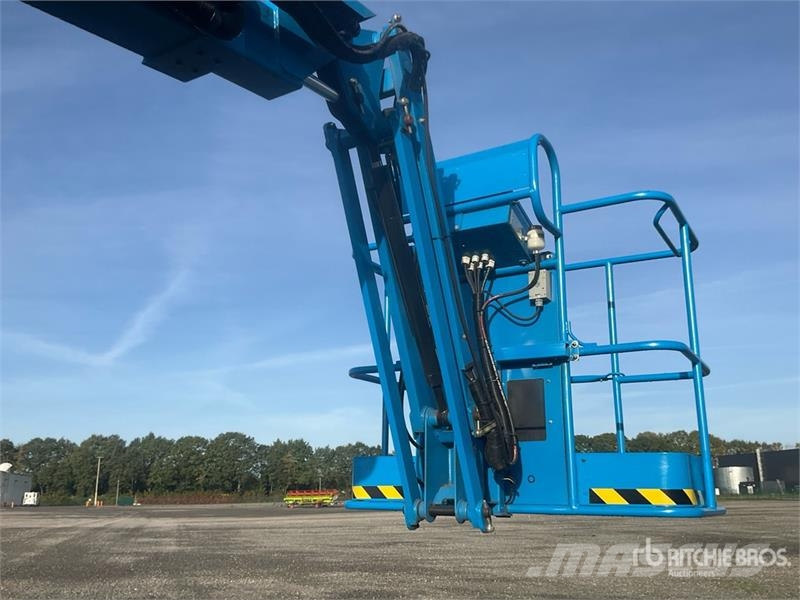 Genie Z34/22E 2WD Electric Articulating Boom Lift Nacelles articulées