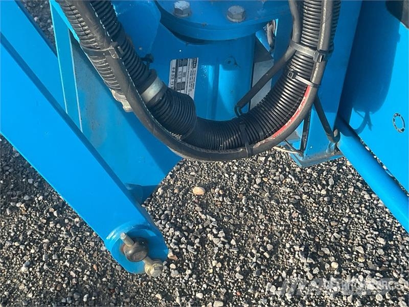 Genie Z34/22E 2WD Electric Articulating Boom Lift Nacelles articulées