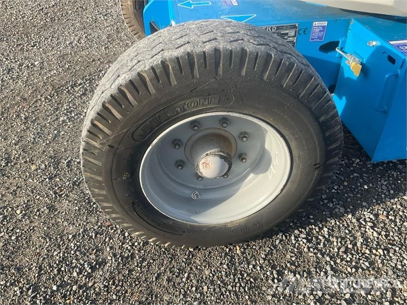 Genie Z34/22E 2WD Electric Articulating Boom Lift Nacelles articulées