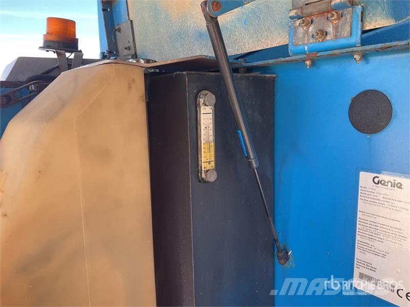 Genie Z34-22IC Diesel Articulating Boom Lift Articulated boom lifts