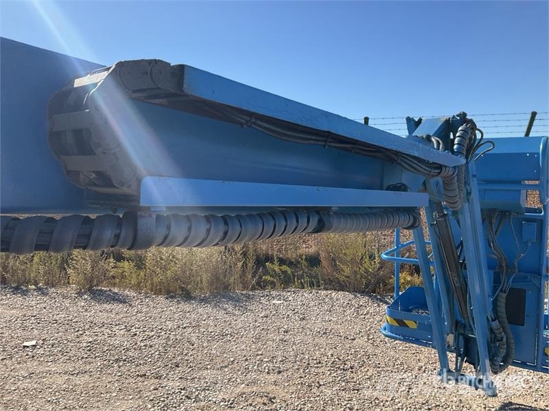 Genie Z34-22IC Diesel Articulating Boom Lift Articulated boom lifts