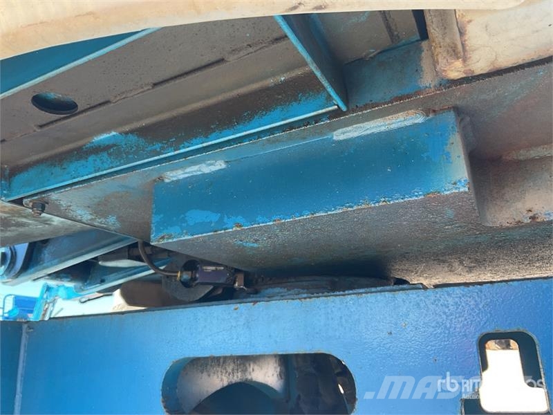 Genie Z34-22IC Diesel Articulating Boom Lift Articulated boom lifts
