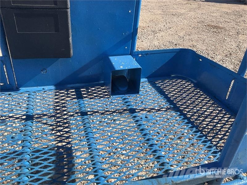 Genie Z34-22IC Diesel Articulating Boom Lift Articulated boom lifts
