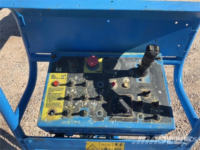 Genie Z34-22IC Diesel Articulating Boom Lift Articulated boom lifts