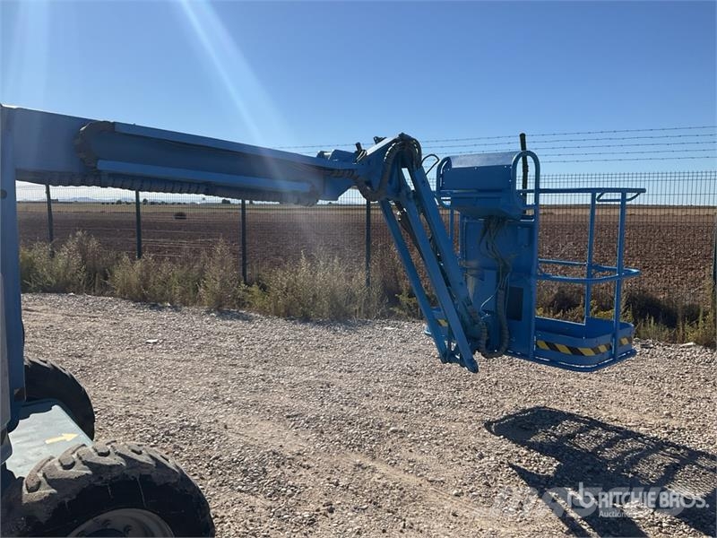Genie Z34-22IC Diesel Articulating Boom Lift Articulated boom lifts