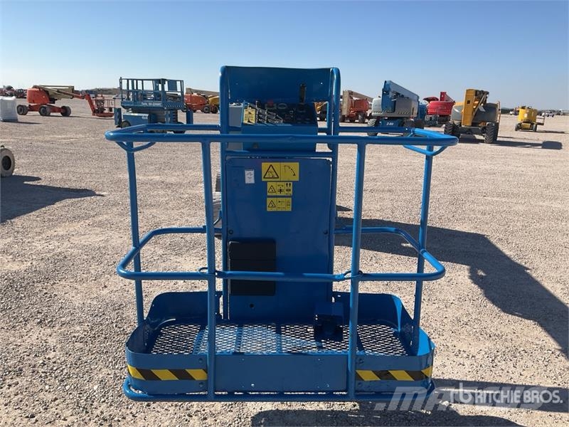 Genie Z34/22N 2WD Electric 12 mts Electric Articulating Articulated boom lifts