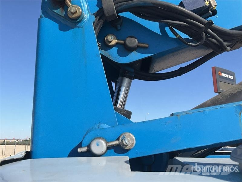 Genie Z34/22N 2WD Electric 12 mts Electric Articulating Articulated boom lifts