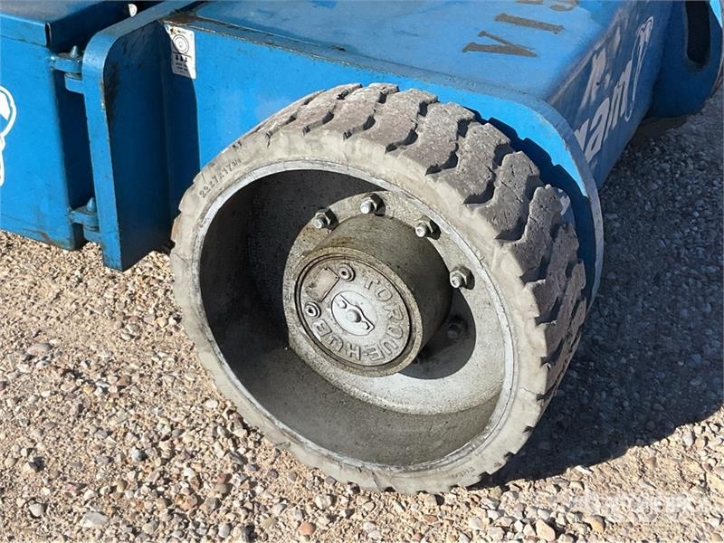 Genie Z34/22N 2WD Electric Articulating Boom Lift Articulated boom lifts