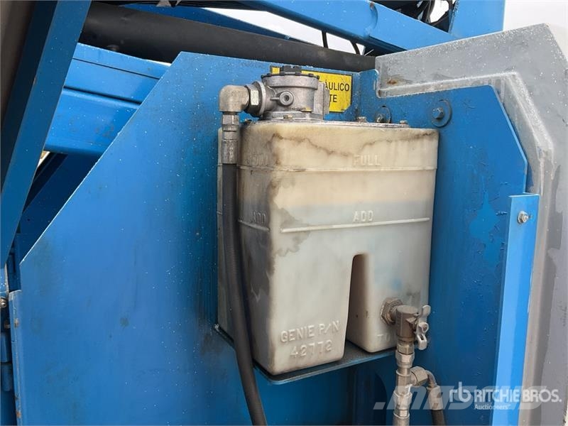 Genie Z34/22N 2WD Electric Articulating Boom Lift Articulated boom lifts