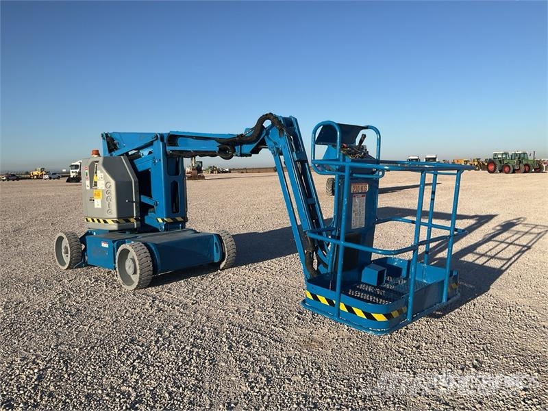 Genie Z34/22N 2WD Electric 12 mts Electric Articulating Articulated boom lifts