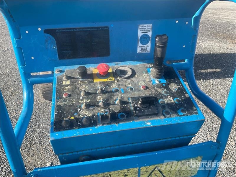 Genie Z34/22N 2WD Electric Articulating Boom Lift Nacelles articulées