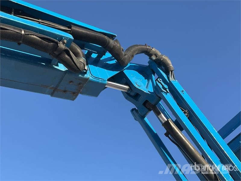 Genie Z34/22N 2WD Electric 12 mts Electric Articulating Articulated boom lifts