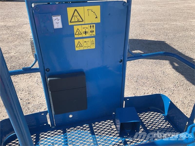 Genie Z34/22N 2WD Electric 12 mts Electric Articulating Articulated boom lifts