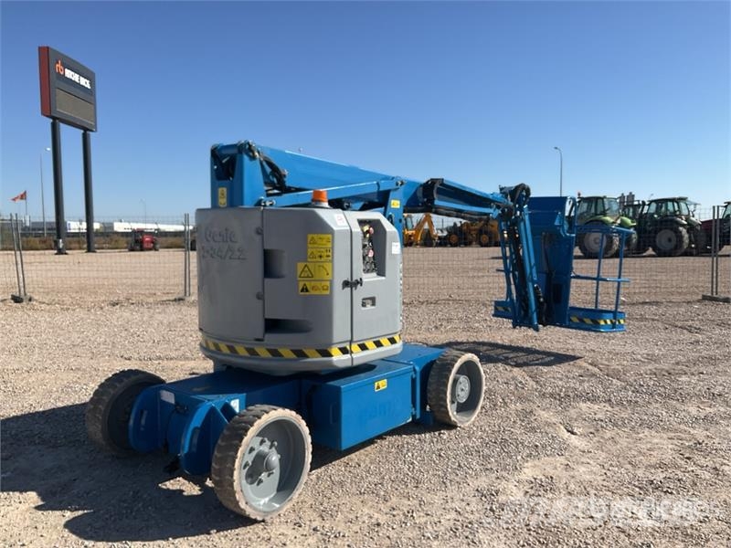 Genie Z34/22N 2WD Electric 12 mts Electric Articulating Articulated boom lifts