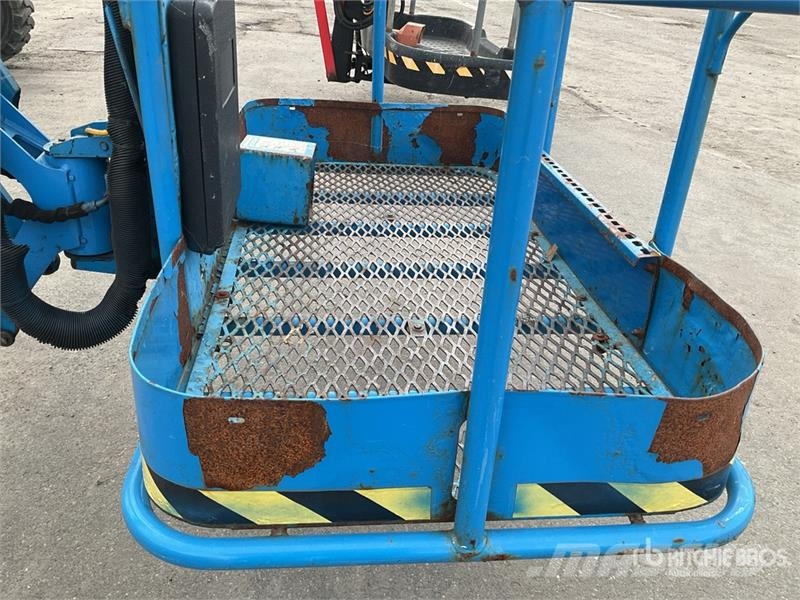 Genie Z34/22N 2WD Electric Articulating Boom Lift رافعات سلة مفصلية