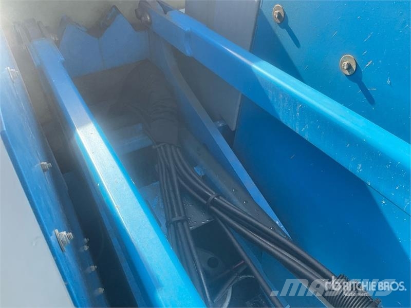 Genie Z34/22N 2WD Electric Articulating Boom Lift Nacelles articulées