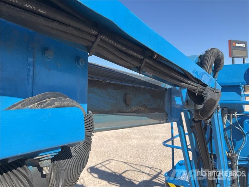 Genie Z34/22N 2WD Electric 12 mts Electric Articulating Articulated boom lifts