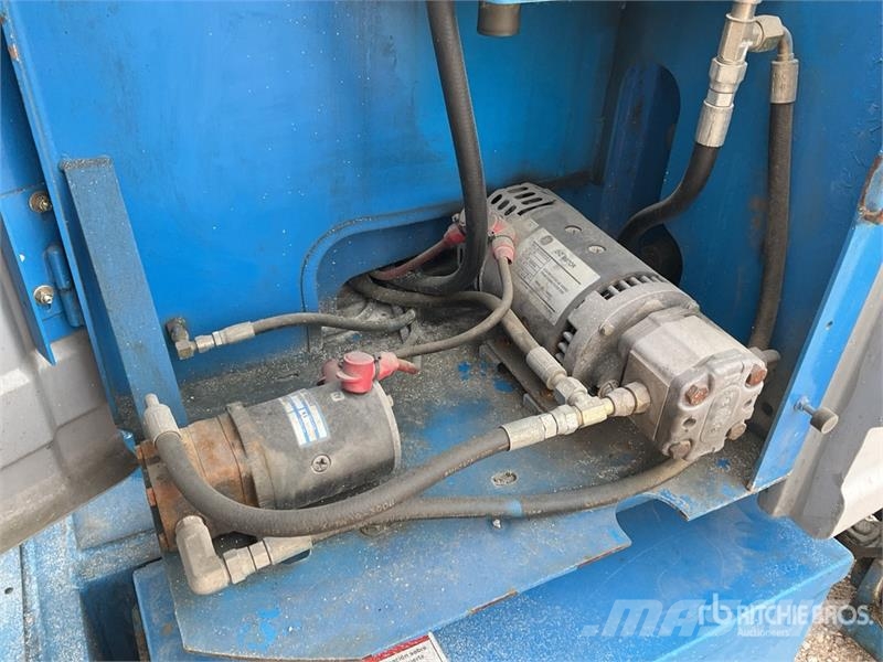 Genie Z34/22N 2WD Electric Articulating Boom Lift Articulated boom lifts