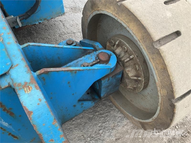 Genie Z34/22N 2WD Electric Articulating Boom Lift رافعات سلة مفصلية