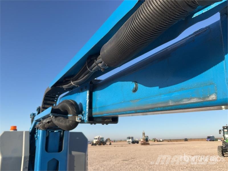 Genie Z34/22N 2WD Electric 12 mts Electric Articulating Articulated boom lifts