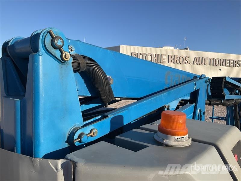 Genie Z34/22N 2WD Electric 12 mts Electric Articulating Articulated boom lifts