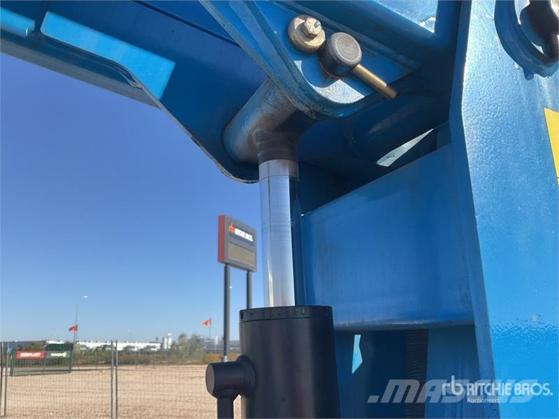 Genie Z34/22N 2WD Electric 12 mts Electric Articulating Articulated boom lifts