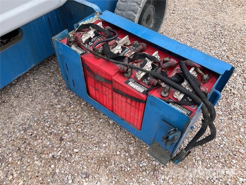 Genie Z34/22N 2WD Electric Articulating Boom Lift Articulated boom lifts