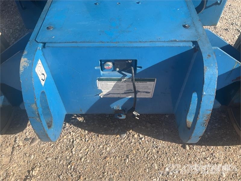 Genie Z34/22N 2WD Electric Articulating Boom Lift Articulated boom lifts