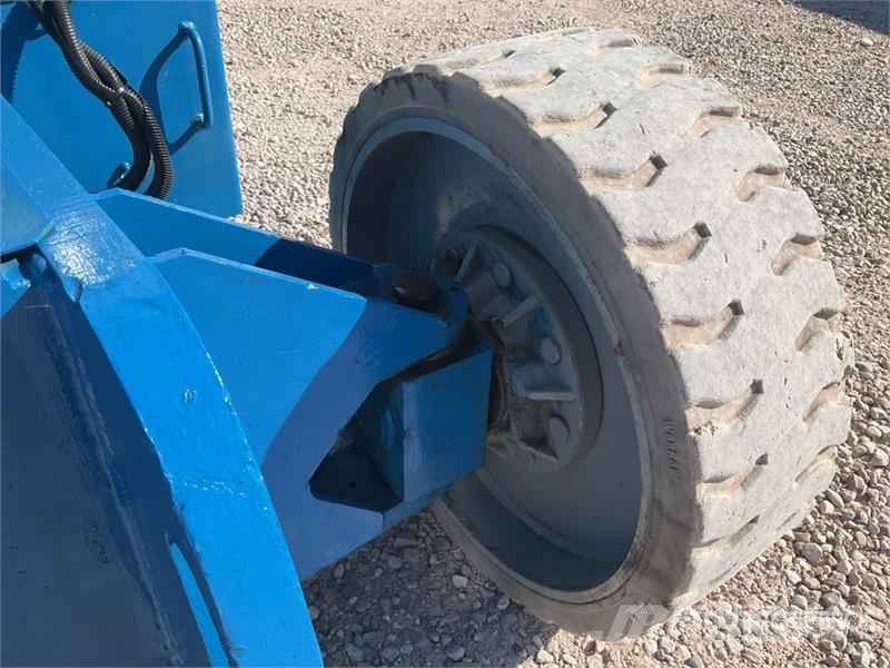 Genie Z34/22N 2WD Electric 12 mts Electric Articulating Articulated boom lifts