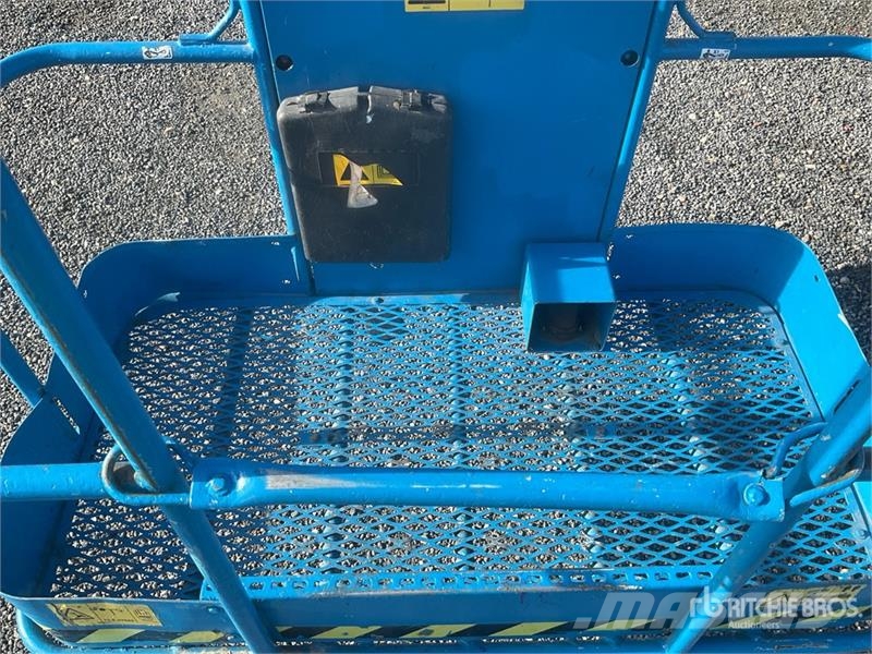 Genie Z34/22N 2WD Electric Articulating Boom Lift Nacelles articulées