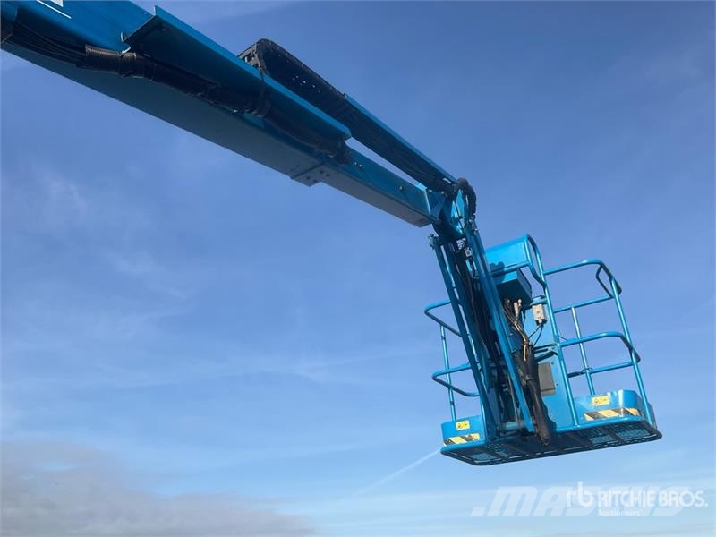 Genie Z34/22N 2WD Electric Articulating Boom Lift Nacelles articulées