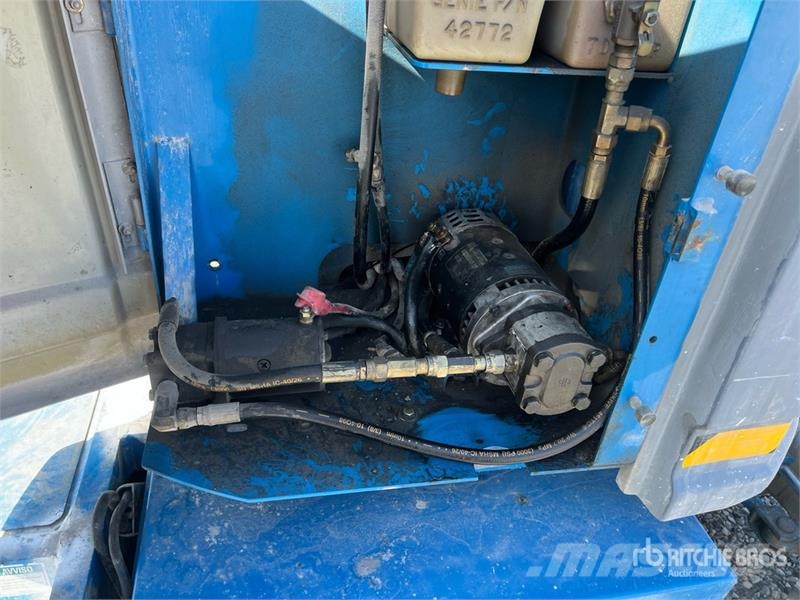 Genie Z34/22N Electric Articulating Boom Lift ブームリフト　屈伸型
