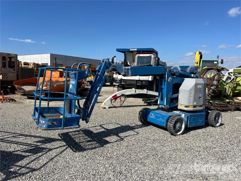 Genie Z34/22N Electric Articulating Boom Lift ブームリフト　屈伸型