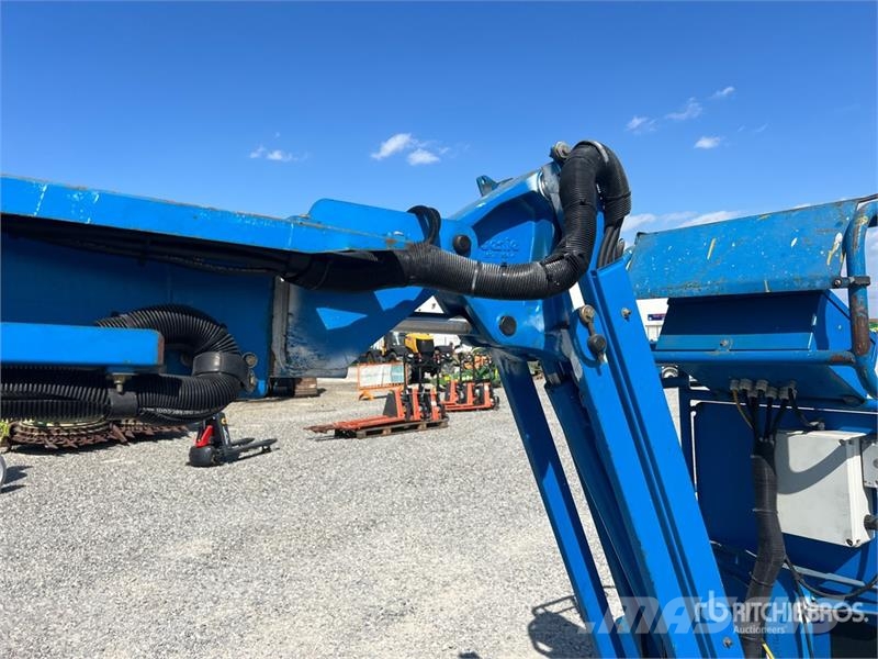 Genie Z34/22N Electric Articulating Boom Lift ブームリフト　屈伸型