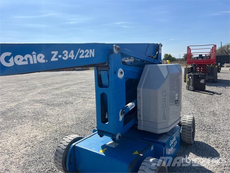 Genie Z34/22N Electric Articulating Boom Lift ブームリフト　屈伸型