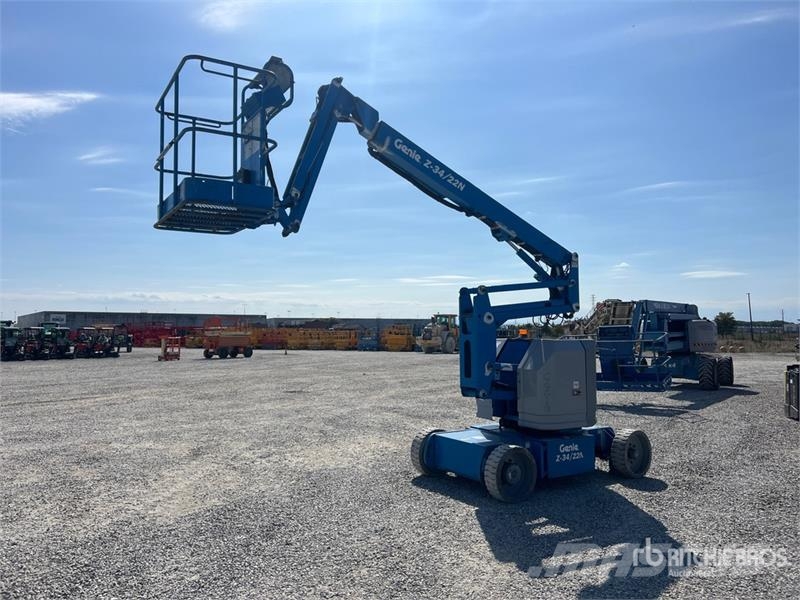 Genie Z34/22N Electric Articulating Boom Lift ブームリフト　屈伸型