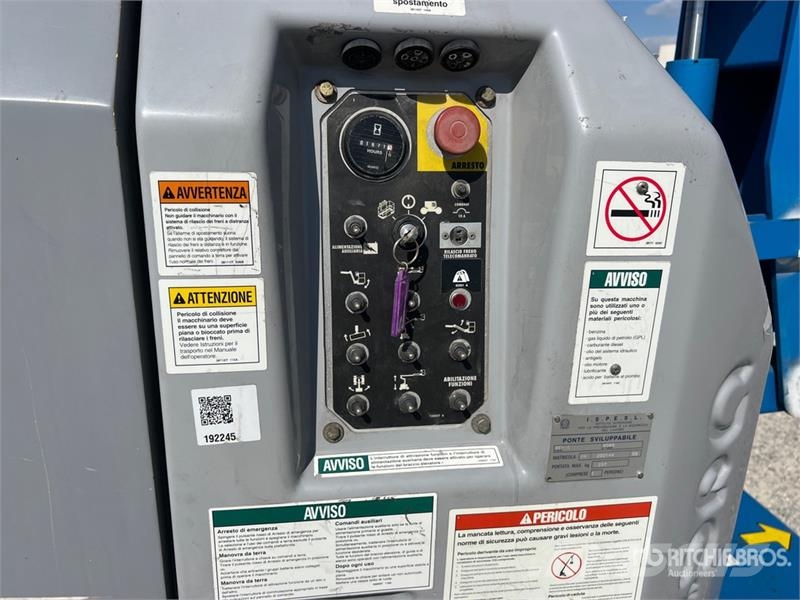 Genie Z34/22N Electric Articulating Boom Lift ブームリフト　屈伸型