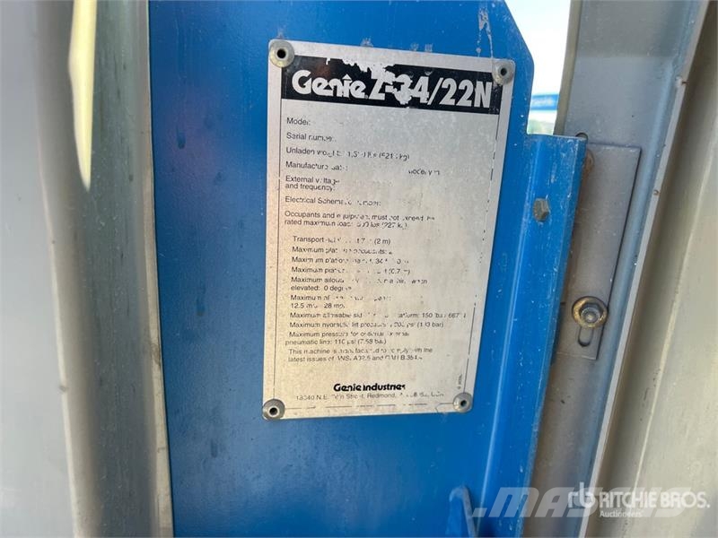 Genie Z34/22N Electric Articulating Boom Lift ブームリフト　屈伸型