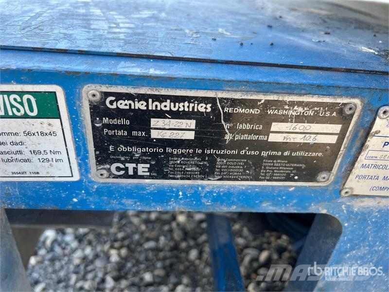Genie Z34/22N Electric Articulating Boom Lift ブームリフト　屈伸型