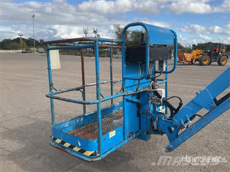 Genie Z45/25J 2WD Electric Articulating Boom Lift Articulated boom lifts