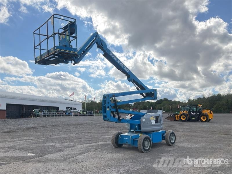 Genie Z45/25J 2WD Electric Articulating Boom Lift Articulated boom lifts