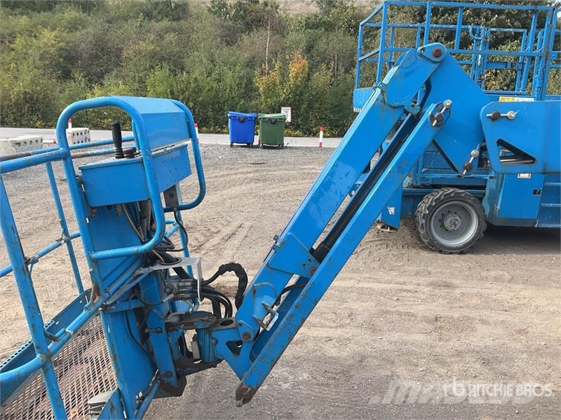 Genie Z45/25J 2WD Hybrid Articulating Boom Lift Articulated boom lifts