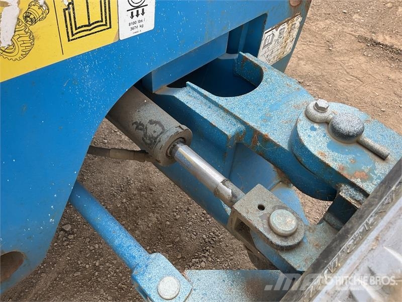Genie Z45/25J 2WD Hybrid Articulating Boom Lift Articulated boom lifts