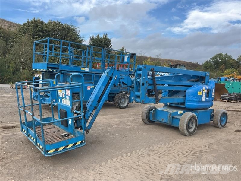 Genie Z45/25J 2WD Hybrid Articulating Boom Lift Articulated boom lifts